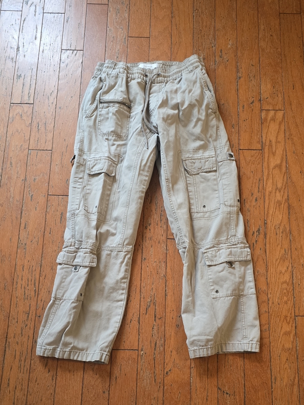 Men's Pacsun Baggy  Beige Cargo Pants - Versatile Utility Style
